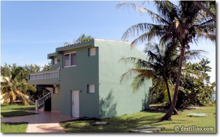 Les bungalows, vue mer, sont tous composée de quatres chambres 