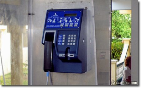 Téléphone avec carte pour appels locaux et internationaux 