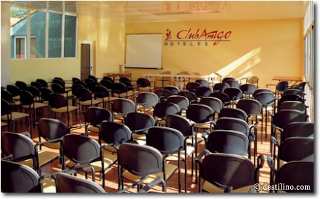 Salle de rencontre (briefing de Sunwing) 