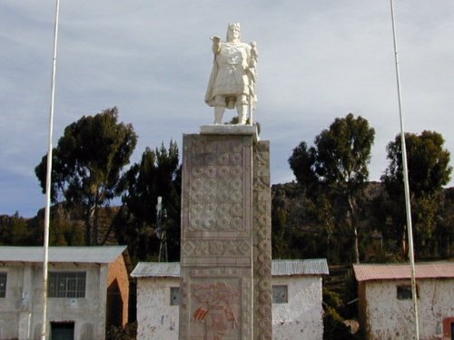 Place centrale du village 