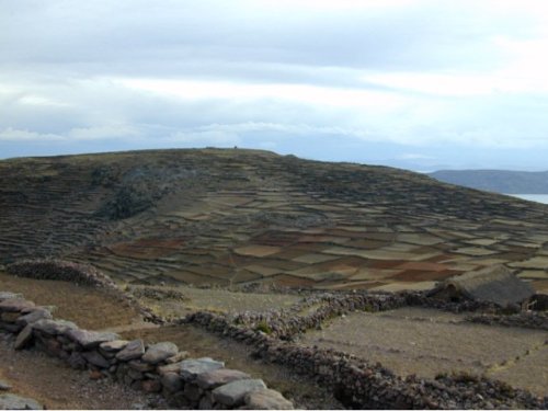 Amantani vue de la montagne Pacha Tata 