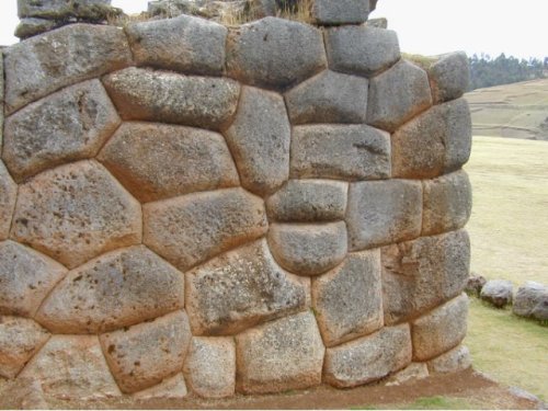 Mur inca des ruines de Chinchero 