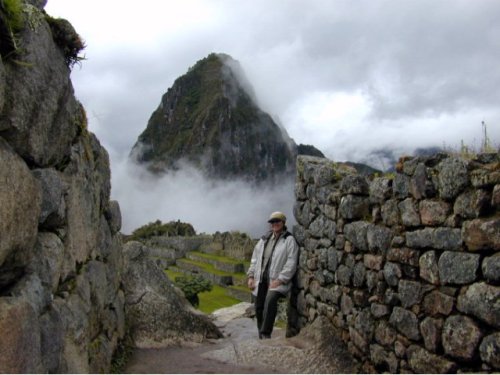 Machu Picchu dans les nuages 