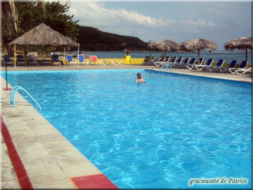Hotel Costa Morena (2011)