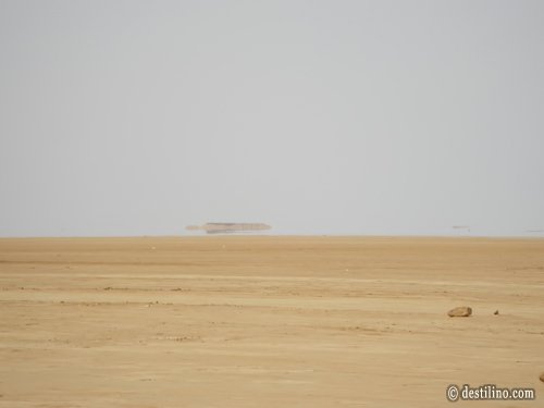 Balade en 4x4 dans le désert. Mirage du désert! explication... le sel et le soleil