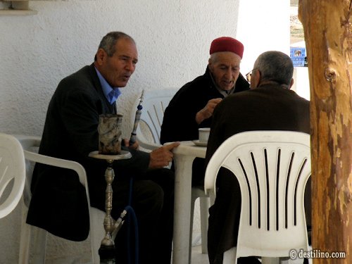 En route vers Djerba. Pause à El Mahress