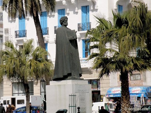 Tunis, avenue Habib Bougiba