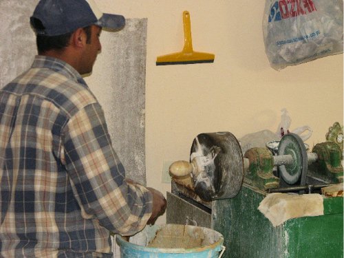 Visite d'une fabrique d'objets en onyx