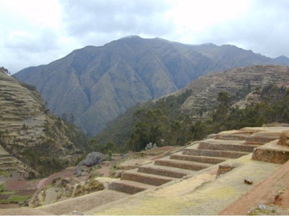 Terrasses du site archéologique de Chinchero 